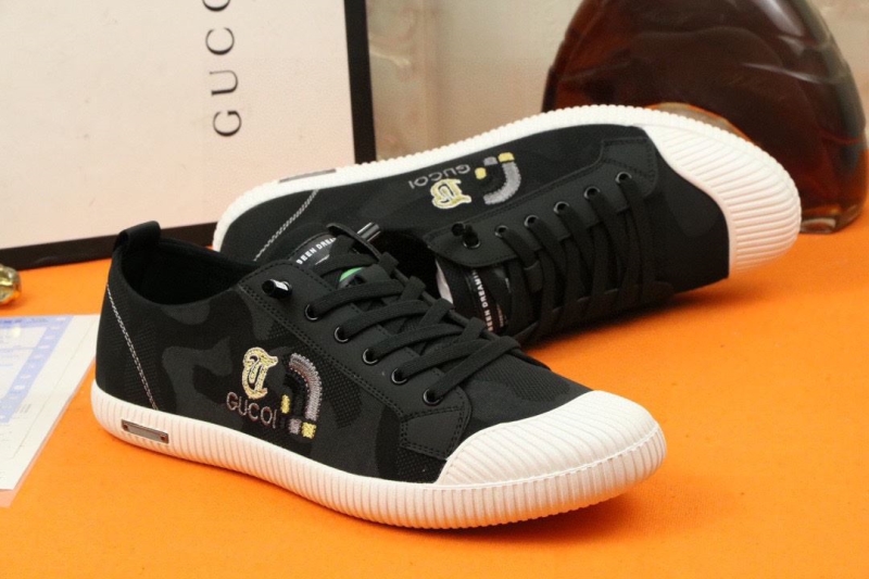 Gucci Casual Shoes